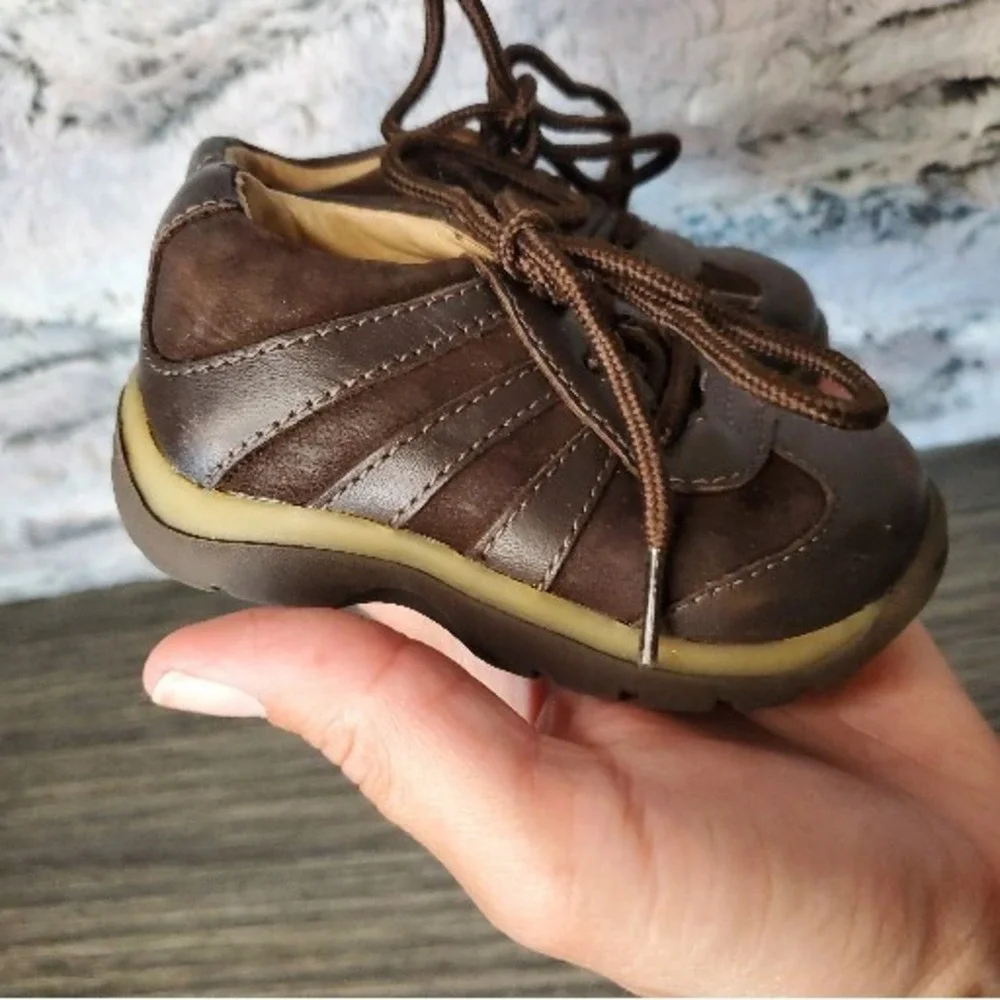 Stride Rite Baby Toddler Size 4 Brown Leather First Walker Tie Shoes